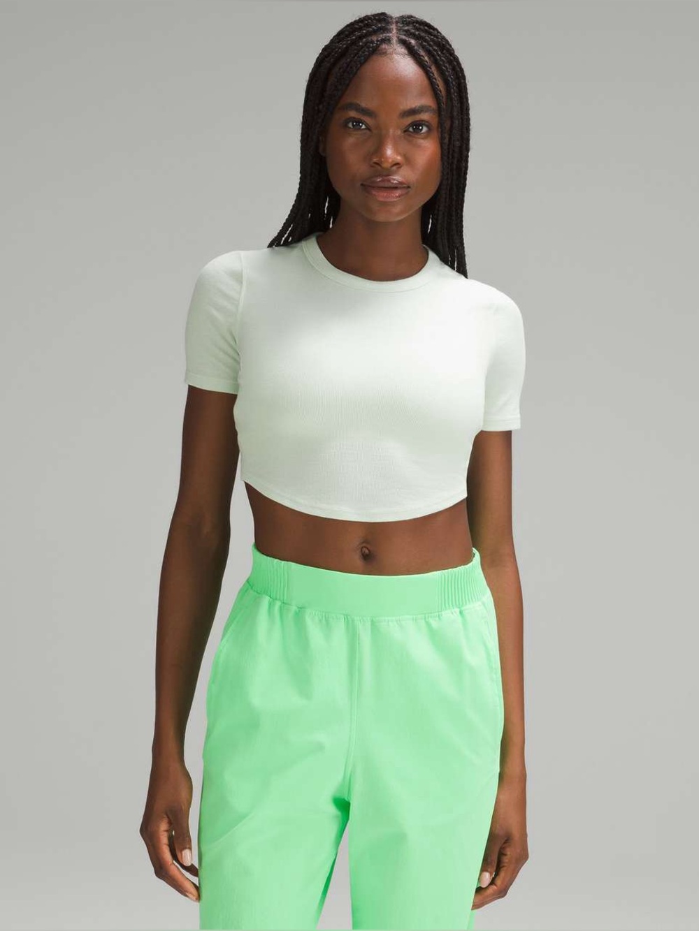 Lululemon Hold Tight Cropped T-Shirt in Kohlrabi Green Size 6